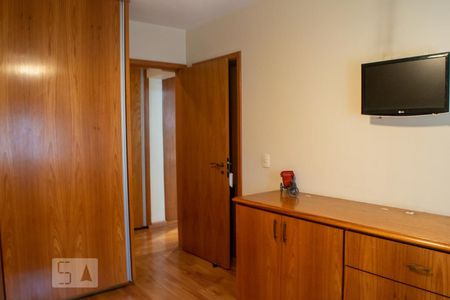 Apartamento à venda com 190m², 3 quartos e 3 vagasSuíte 1