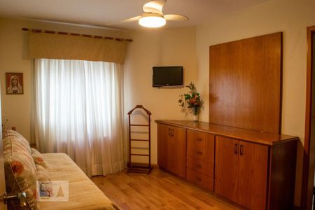 Apartamento à venda com 190m², 3 quartos e 3 vagasSuíte 2