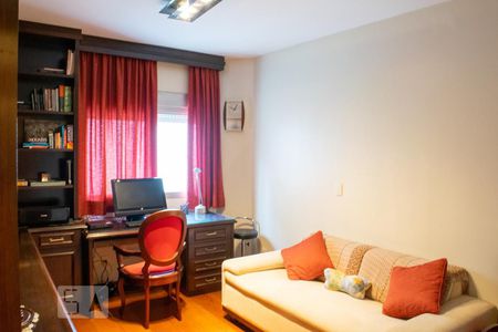 Apartamento à venda com 190m², 3 quartos e 3 vagasEscritório