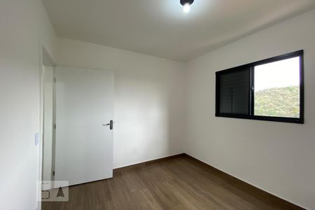 Quarto  de apartamento para alugar com 2 quartos, 45m² em Jardim Gutierres, Sorocaba