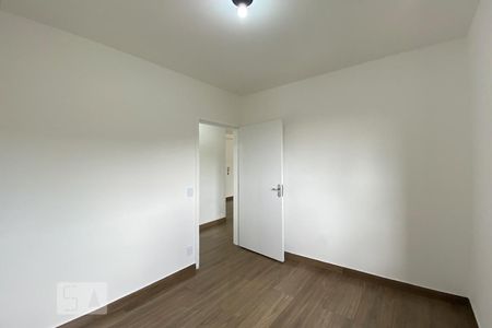 Quarto  de apartamento para alugar com 2 quartos, 45m² em Jardim Gutierres, Sorocaba