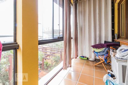 Casa à venda com 300m², 1 quarto e sem vaga Casa à venda com 300m², 1 quarto e sem vagaSacada