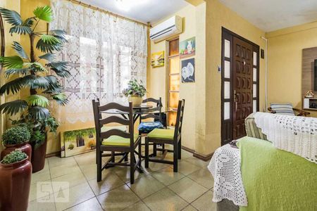 Sala de casa à venda com 1 quarto, 300m² em Tristeza, Porto Alegre