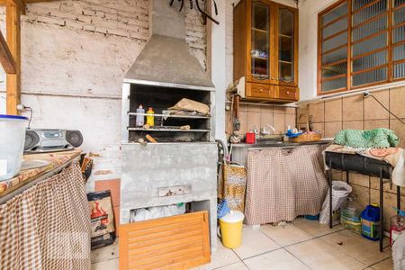 Casa à venda com 300m², 1 quarto e sem vaga Casa à venda com 300m², 1 quarto e sem vagaChurrasqueira