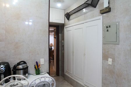 Apartamento à venda com 250m², 3 quartos e 1 vagaCozinha
