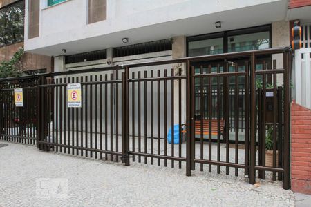 Apartamento à venda com 250m², 3 quartos e 1 vagaFachada e portaria