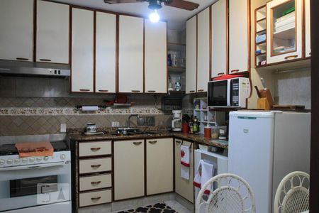 Apartamento à venda com 250m², 3 quartos e 1 vagaCozinha