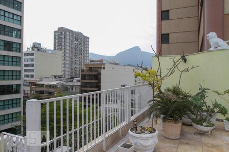 Apartamento à venda com 250m², 3 quartos e 1 vagaCobertura