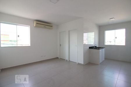 Sala de apartamento para alugar com 1 quarto, 37m² em Jardim Vila Galvão, Guarulhos