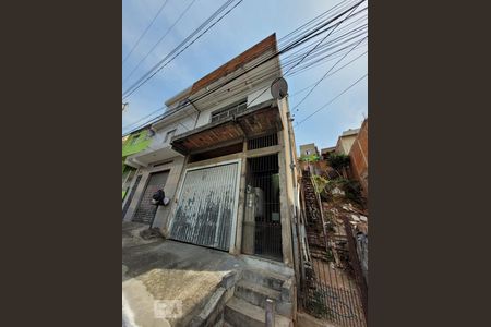 Casa para alugar com 60m², 1 quarto e sem vagaFachada