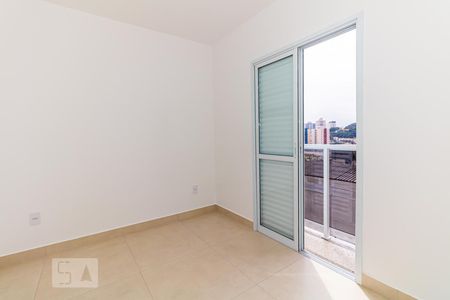 Quarto 1 de casa de condomínio para alugar com 2 quartos, 55m² em Vila Nivi, São Paulo