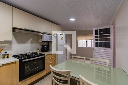 Casa à venda com 3 quartos, 80m² em Niterói, Canoas
