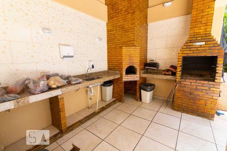 Apartamento à venda com 115m², 2 quartos e 2 vagas Apartamento à venda com 115m², 2 quartos e 2 vagasÁrea comum - Churrasqueira