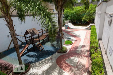 Apartamento à venda com 115m², 2 quartos e 2 vagas Apartamento à venda com 115m², 2 quartos e 2 vagasÁrea Comum - Playground