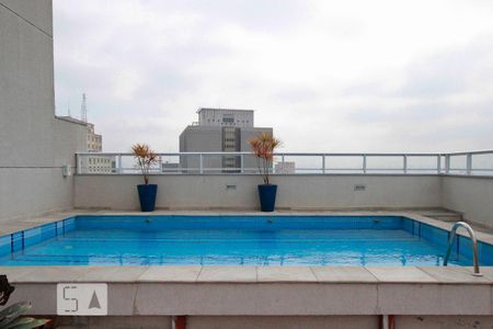 Apartamento à venda com 30m², 1 quarto e sem vagaÁrea comum - Piscina