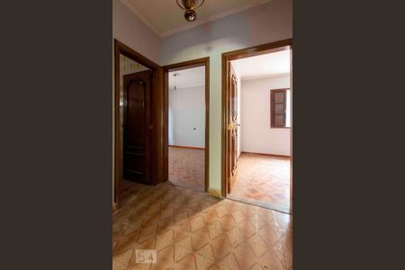 Acesso Quartos e Banheiro de casa para alugar com 2 quartos, 170m² em Vila Carmosina, São Paulo