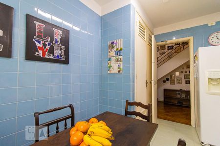 Casa à venda com 390m², 4 quartos e 4 vagasCopa