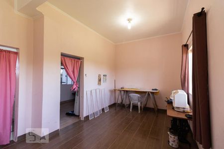 Sala 2 de casa à venda com 2 quartos, 150m² em Mato Grande, Canoas