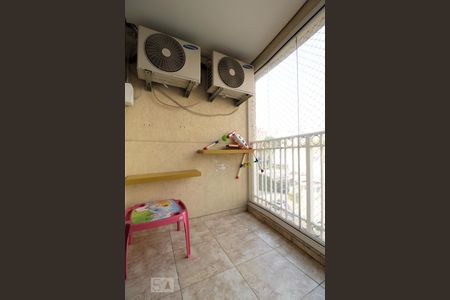 Apartamento para alugar com 65m², 2 quartos e 1 vagaVaranda