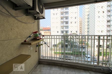 Apartamento para alugar com 65m², 2 quartos e 1 vagaVaranda