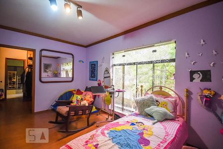 Casa à venda com 636m², 4 quartos e 6 vagas Casa à venda com 636m², 4 quartos e 6 vagasSuíte 4