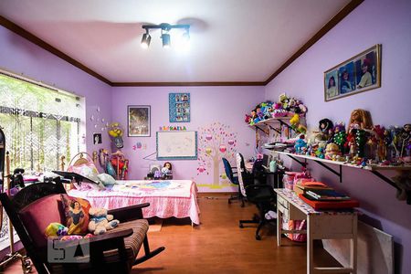 Casa à venda com 636m², 4 quartos e 6 vagas Casa à venda com 636m², 4 quartos e 6 vagasSuíte 4