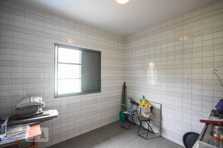 Casa à venda com 636m², 4 quartos e 6 vagas Casa à venda com 636m², 4 quartos e 6 vagasCozinha da área de serviço