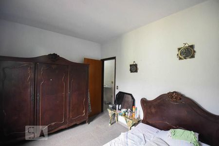 Casa à venda com 636m², 4 quartos e 6 vagas Casa à venda com 636m², 4 quartos e 6 vagasQuarto de serviço 1