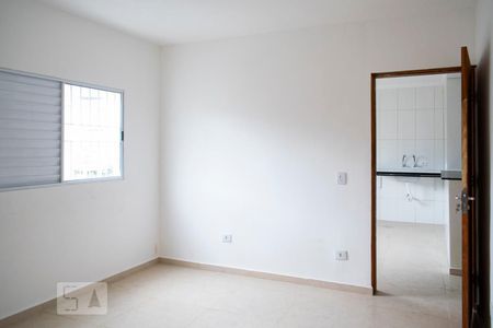QUARTO 1 de apartamento para alugar com 2 quartos, 60m² em Parque Peruche, São Paulo