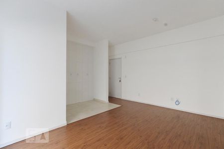 Sala de apartamento para alugar com 2 quartos, 110m² em Real Parque, São José