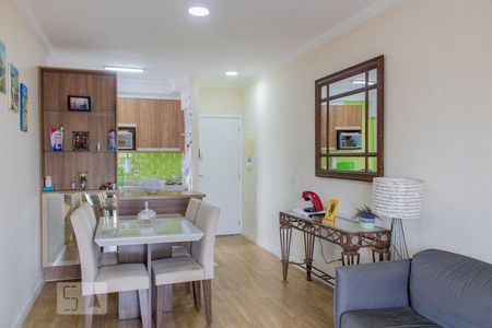 Sala de apartamento para alugar com 2 quartos, 56m² em Santa Teresinha, Santo André