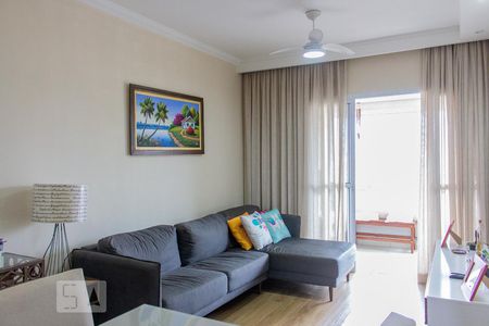 Sala de apartamento para alugar com 2 quartos, 56m² em Santa Teresinha, Santo André