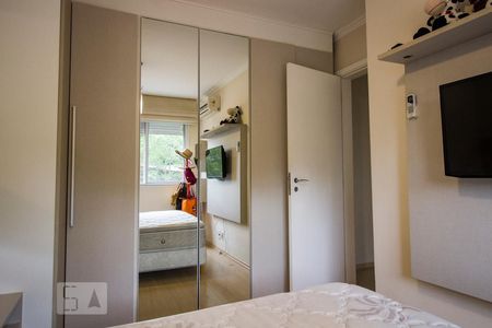 Quarto 1 - Armários de apartamento para alugar com 2 quartos, 60m² em Protásio Alves, Porto Alegre