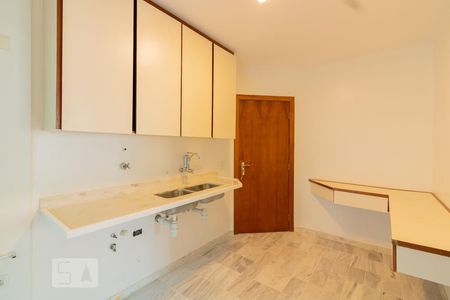 Apartamento à venda com 135m², 3 quartos e 2 vagasCozinha