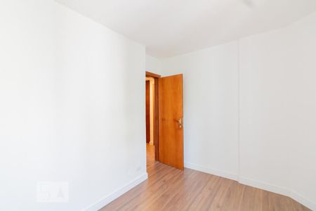 Apartamento à venda com 135m², 3 quartos e 2 vagasQuarto 3