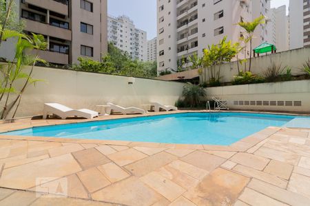 Apartamento à venda com 135m², 3 quartos e 2 vagasÁrea comum - Piscina