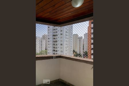 Apartamento à venda com 135m², 3 quartos e 2 vagasVaranda Quarto 2
