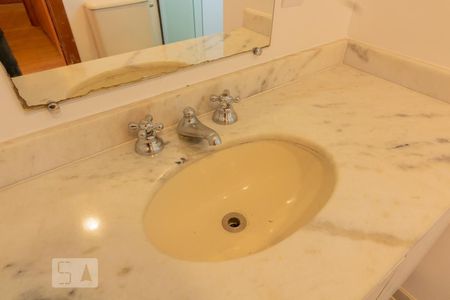 Apartamento à venda com 135m², 3 quartos e 2 vagasBanheiro Suíte