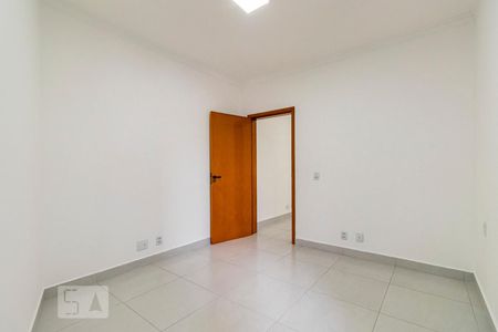 Quarto de casa para alugar com 1 quarto, 40m² em Vila Guarani (z Sul), São Paulo