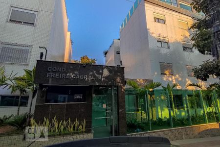 Apartamento para alugar com 120m², 3 quartos e 4 vagasFachada