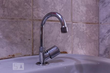 Casa à venda com 250m², 9 quartos e 3 vagasDetalhe Banheiro 2