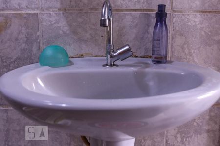 Casa à venda com 250m², 9 quartos e 3 vagasDetalhe Banheiro 2