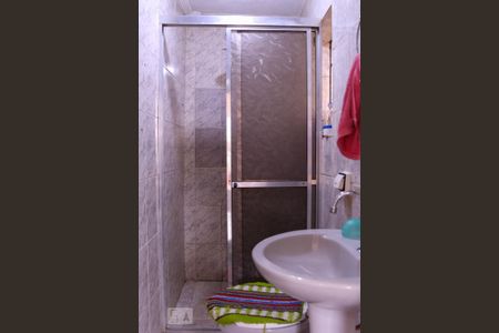 Casa à venda com 250m², 9 quartos e 3 vagasBanheiro 2