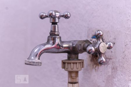 Casa à venda com 250m², 9 quartos e 3 vagasDetalhe Lavanderia