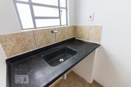 Cozinha de casa para alugar com 1 quarto, 20m² em Vila Santa Maria, São Paulo
