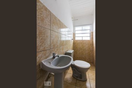 Banheiro de casa para alugar com 1 quarto, 20m² em Vila Santa Maria, São Paulo