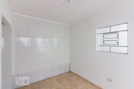 Sala de casa para alugar com 1 quarto, 20m² em Vila Santa Maria, São Paulo