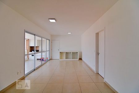 Sala de apartamento para alugar com 3 quartos, 110m² em Vila Suzana, São Paulo