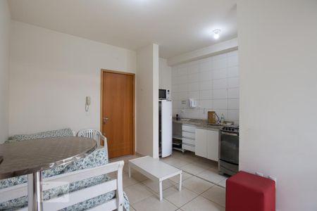 Sala de casa para alugar com 1 quarto, 45m² em Jardim California, Ribeirão Preto