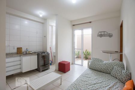 Sala de casa para alugar com 1 quarto, 45m² em Jardim California, Ribeirão Preto